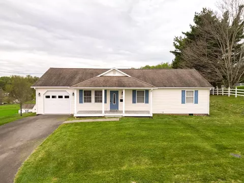 529 529 Grannys Rd, Pounding Mill, VA 24637