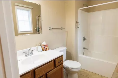 Bath - 529 529 Grannys Rd, Pounding Mill, VA 24637 photo 1 of 1