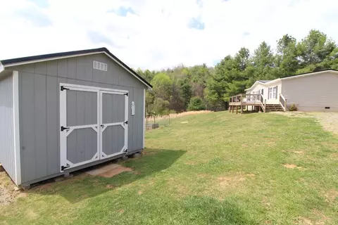 98 Foxfire Ln, Galax, VA 24333 photo 54