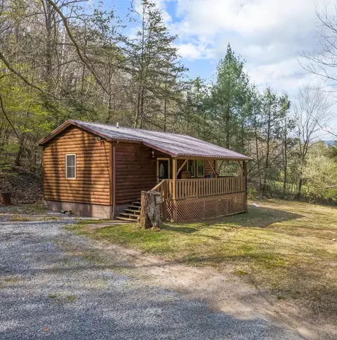 22 Mulberry Ln, Bastian, VA 24314