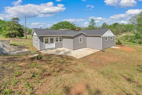Exterior - 112 Frankie Ln, Stuart, VA 24171 photo 6 of 11