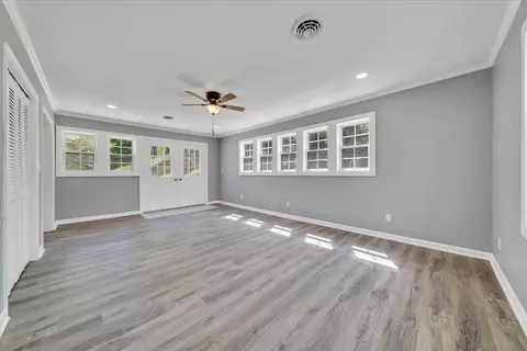 Living - 112 Frankie Ln, Stuart, VA 24171 photo 9 of 9