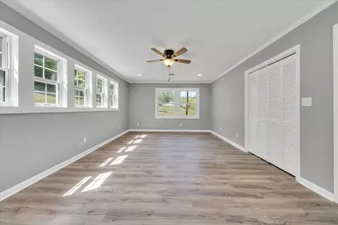 Living - 112 Frankie Ln, Stuart, VA 24171 photo 7 of 9