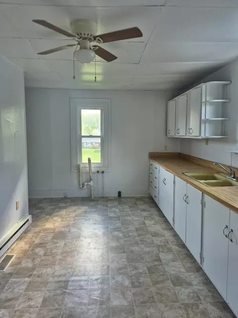 Kitchen - 718 E Main St, Fries, VA 24330 photo 4 of 7