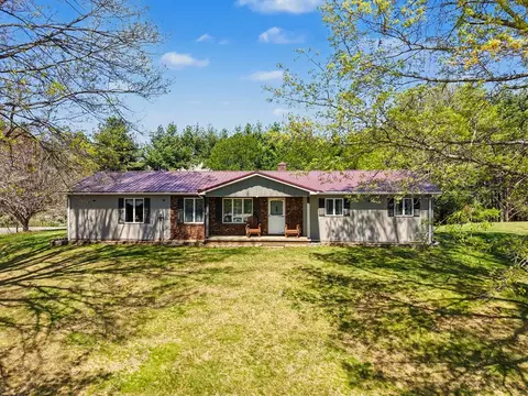 218 Grand Oaks Ln, Independence, VA 24348