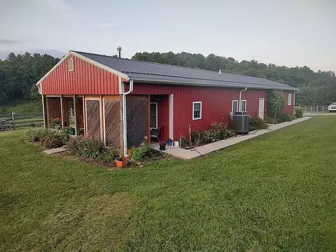 1140 Powder Ml, Ivanhoe, VA 24350