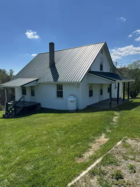 9330 Carsonville Rd, Independence, VA 24348