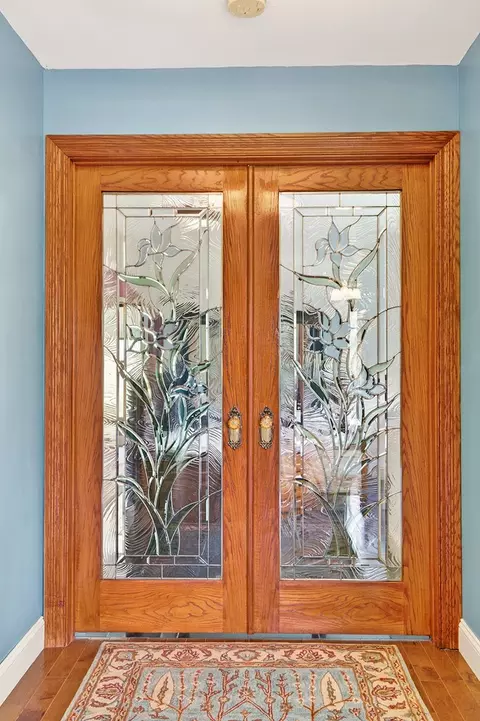 Entry Way - 24327 N Fork River Rd, Abingdon, VA 24210 photo 6 of 9