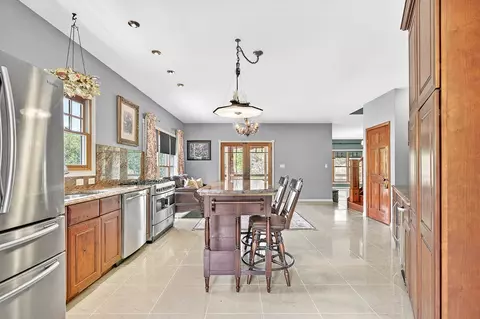 Kitchen - 24327 N Fork River Rd, Abingdon, VA 24210 photo 2 of 4