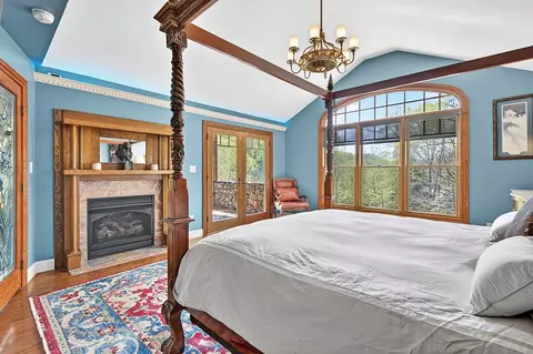 Bedroom - 24327 N Fork River Rd, Abingdon, VA 24210 photo 2 of 5