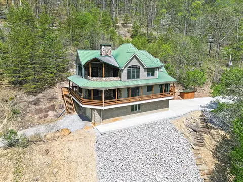 Exterior - 24327 N Fork River Rd, Abingdon, VA 24210 photo 15 of 16