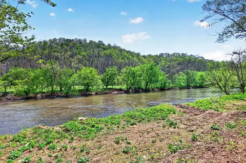 View/Area - 24327 N Fork River Rd, Abingdon, VA 24210 photo 3 of 7