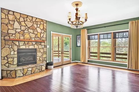 Living - 24327 N Fork River Rd, Abingdon, VA 24210 photo 1 of 3