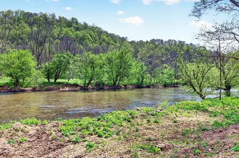 View/Area - 24327 N Fork River Rd, Abingdon, VA 24210 photo 1 of 7
