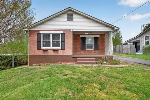 329 Magnolia Dr, Bristol, VA 24201