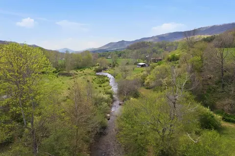 4020 Freestone Valley Rd, Tannersville, VA 24377