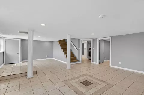 Living - 206 Pendleton Ave, Chilhowie, VA 24319 photo 7 of 10