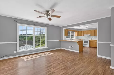 Living - 206 Pendleton Ave, Chilhowie, VA 24319 photo 1 of 10