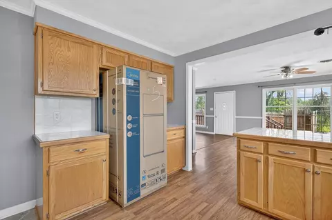 Kitchen - 206 Pendleton Ave, Chilhowie, VA 24319 photo 2 of 3