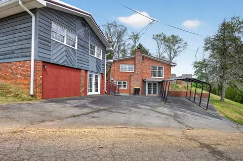 Exterior - 206 Pendleton Ave, Chilhowie, VA 24319 photo 3 of 11