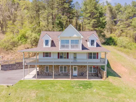 4723 Pleasant Grove Rd, Independence, VA 24348