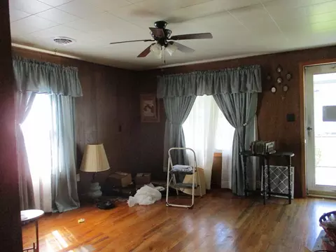 Living - 178 Bane Bottom Ave, Cedar Bluff, VA 24609 photo 1 of 1