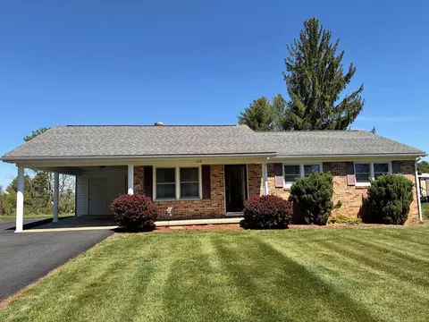 408 Timberline Dr, Galax, VA 24333