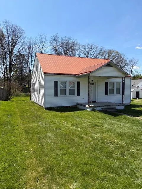151 Payne St, Tazewell, VA 24651