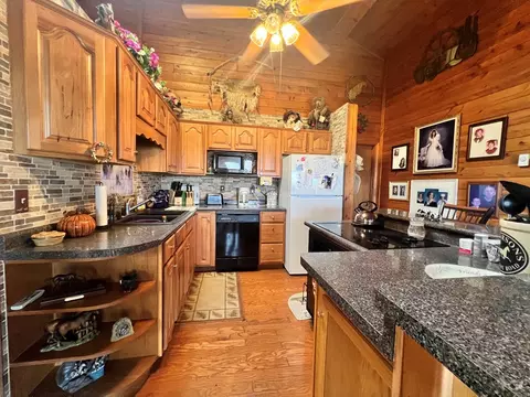 Kitchen - 2616 Pope, Ivanhoe, VA 24350 photo 1 of 4