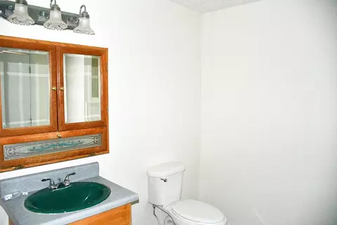 Bath - 2241 Skydusky Rd, Bland, VA 24315 photo 4 of 4