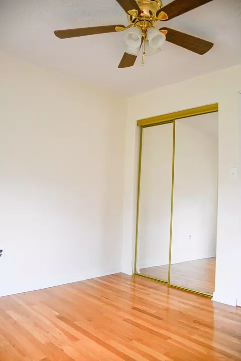 Bedroom - 2241 Skydusky Rd, Bland, VA 24315 photo 6 of 7
