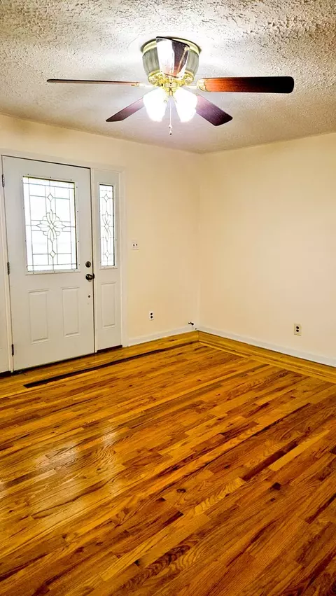 Living - 2241 Skydusky Rd, Bland, VA 24315 photo 2 of 5