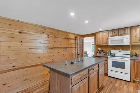 Kitchen - 4616 Rakes Dr, Dublin, VA 24084 photo 4 of 5