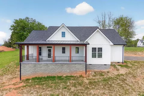 99 Moore Ln, Galax, VA 24333