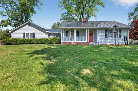 15305 Foxchase Rd, Abingdon, VA 24210