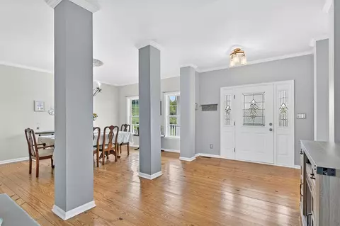 Entry Way - 13129 Northridge Rd, Abingdon, VA 24210 photo 2 of 3