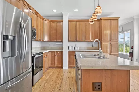 Kitchen - 13129 Northridge Rd, Abingdon, VA 24210 photo 2 of 2
