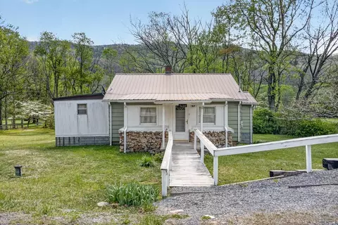 5600 Laurel Fork Rd, Rocky Gap, VA 24366