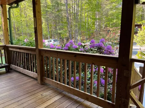 Exterior - 542 Chestnut Falls Ln, Galax, VA 24333 photo 14 of 33
