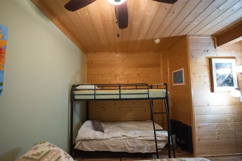 Bedroom - 542 Chestnut Falls Ln, Galax, VA 24333 photo 5 of 6