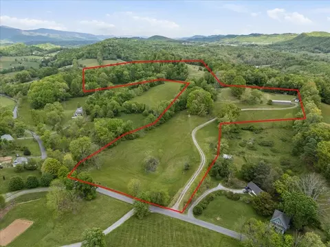27070 Shortsville Rd, Meadowview, VA 24361