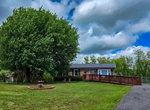 228 Carterville Heights Rd, Wytheville, VA 24382