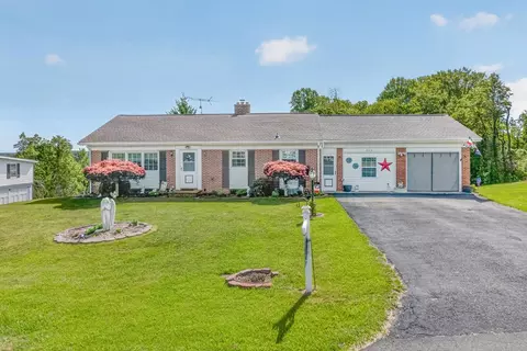 224 Waugh Dr, Galax, VA 24333