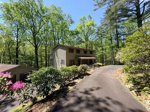 219 Otter Creek Trl, Fancy Gap, VA 24328