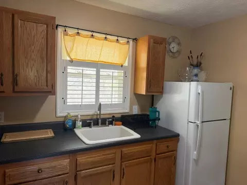 Kitchen - 3361 Daw Rd, Cedar Bluff, VA 24609 photo 2 of 2