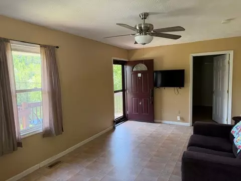 Living - 3361 Daw Rd, Cedar Bluff, VA 24609 photo 2 of 2