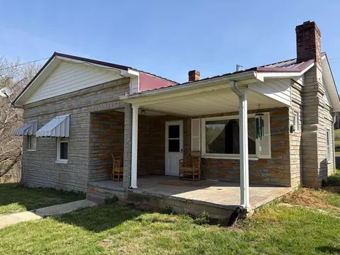 315 Rock Creek Rd, Hillsville, VA 24343
