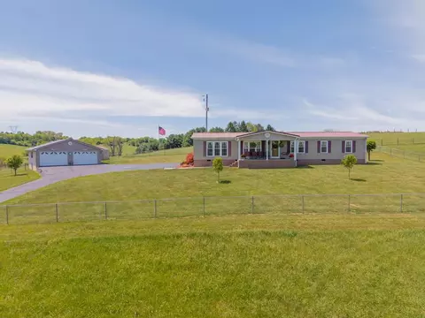 3705 Major Grahams Rd, Max Meadows, VA 24360