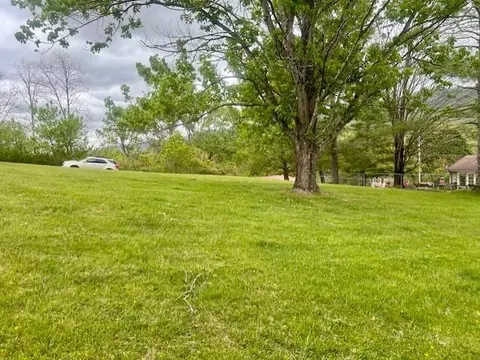 lot Apt 14 Blackwell St, Tazewell, VA 24651