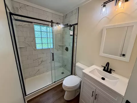Bath - 209 Bond Ave, Independence, VA 24348 photo 1 of 1